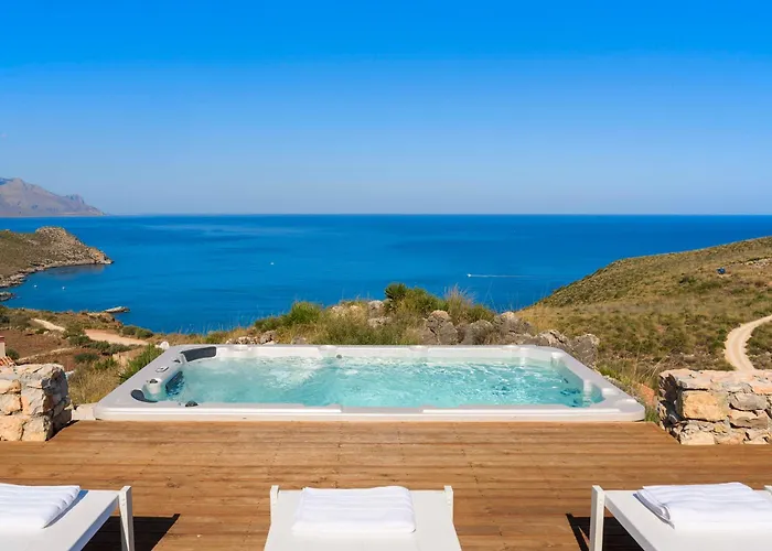 Cala Bianca Villas