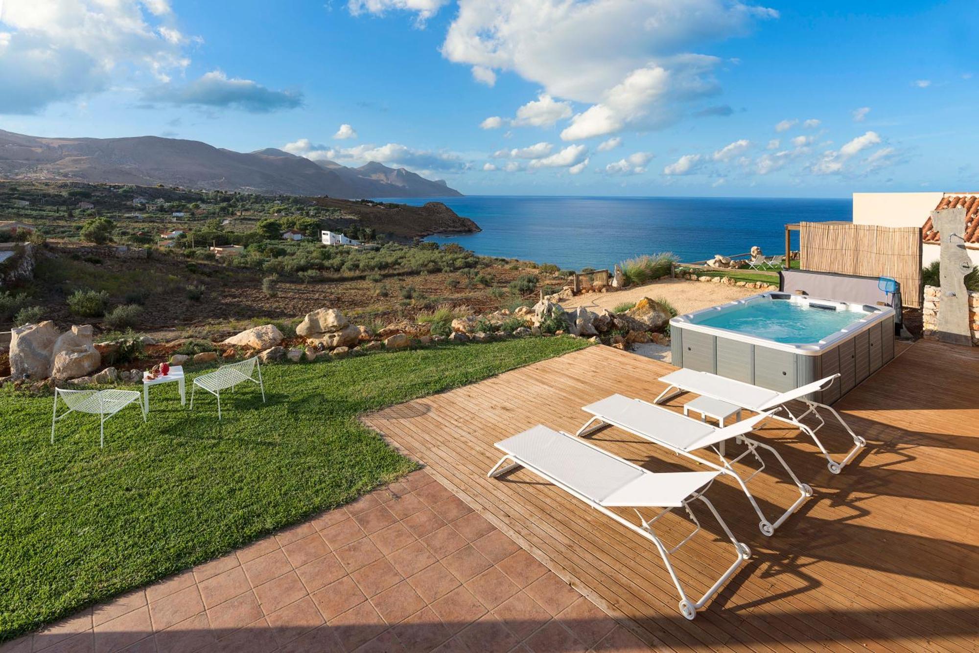 Cala Bianca Villa *