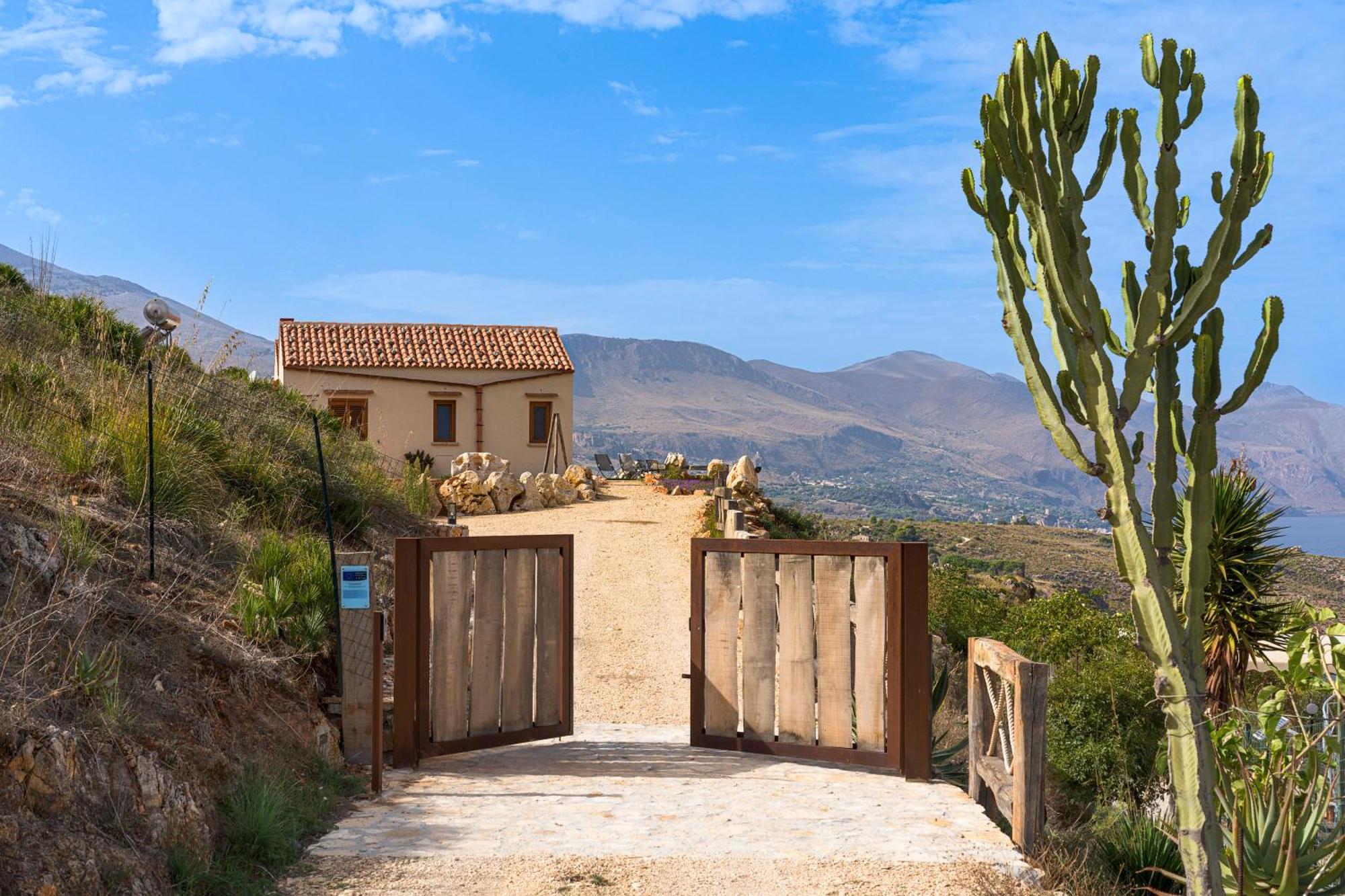 Villa Cala Bianca *