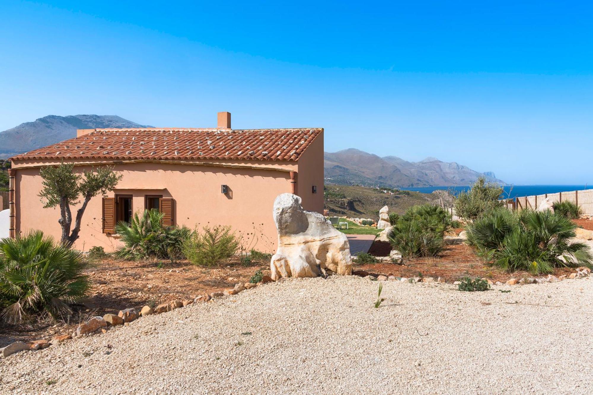 Cala Bianca Villa *